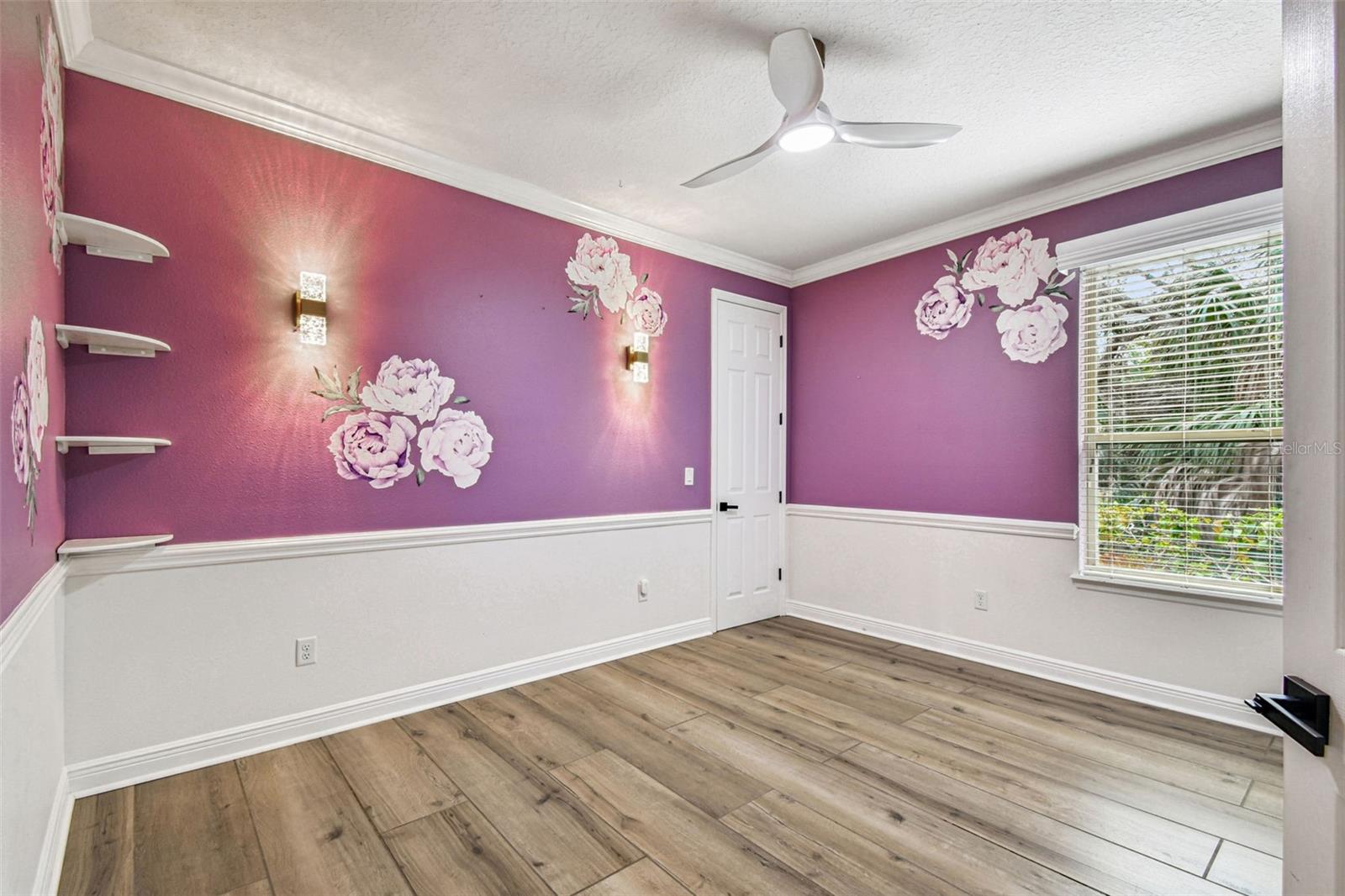 Image 35 of 66 For 372 Coco Plum Court