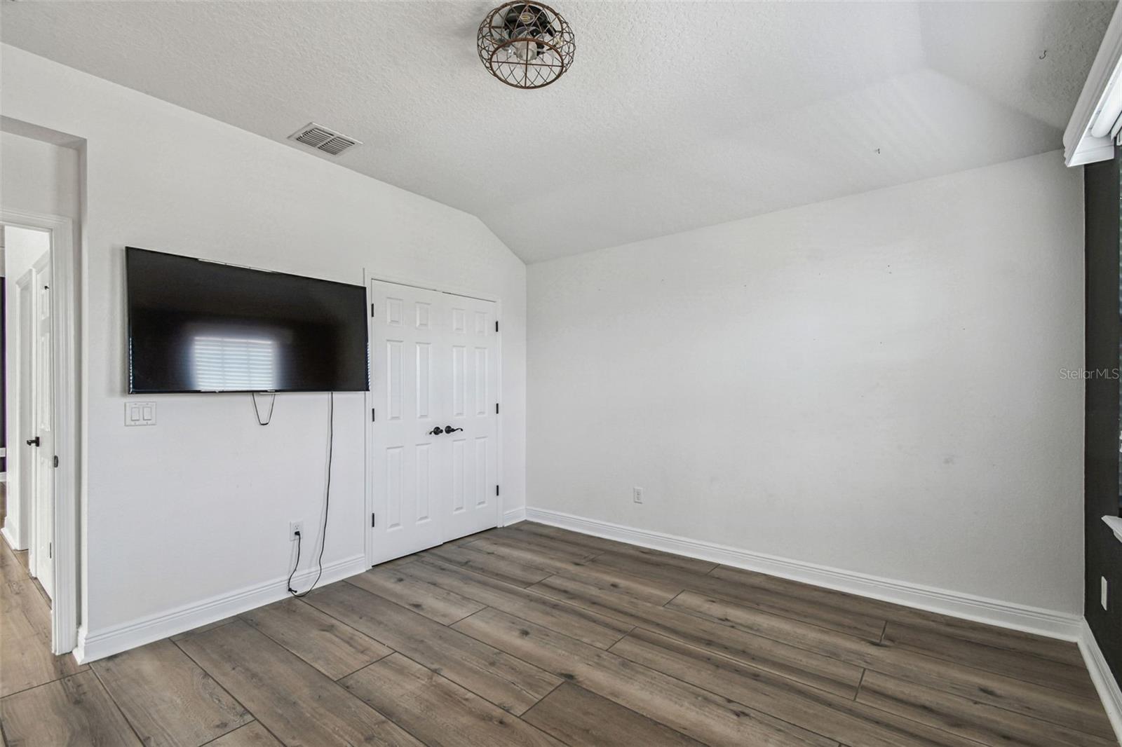 Image 44 of 66 For 372 Coco Plum Court