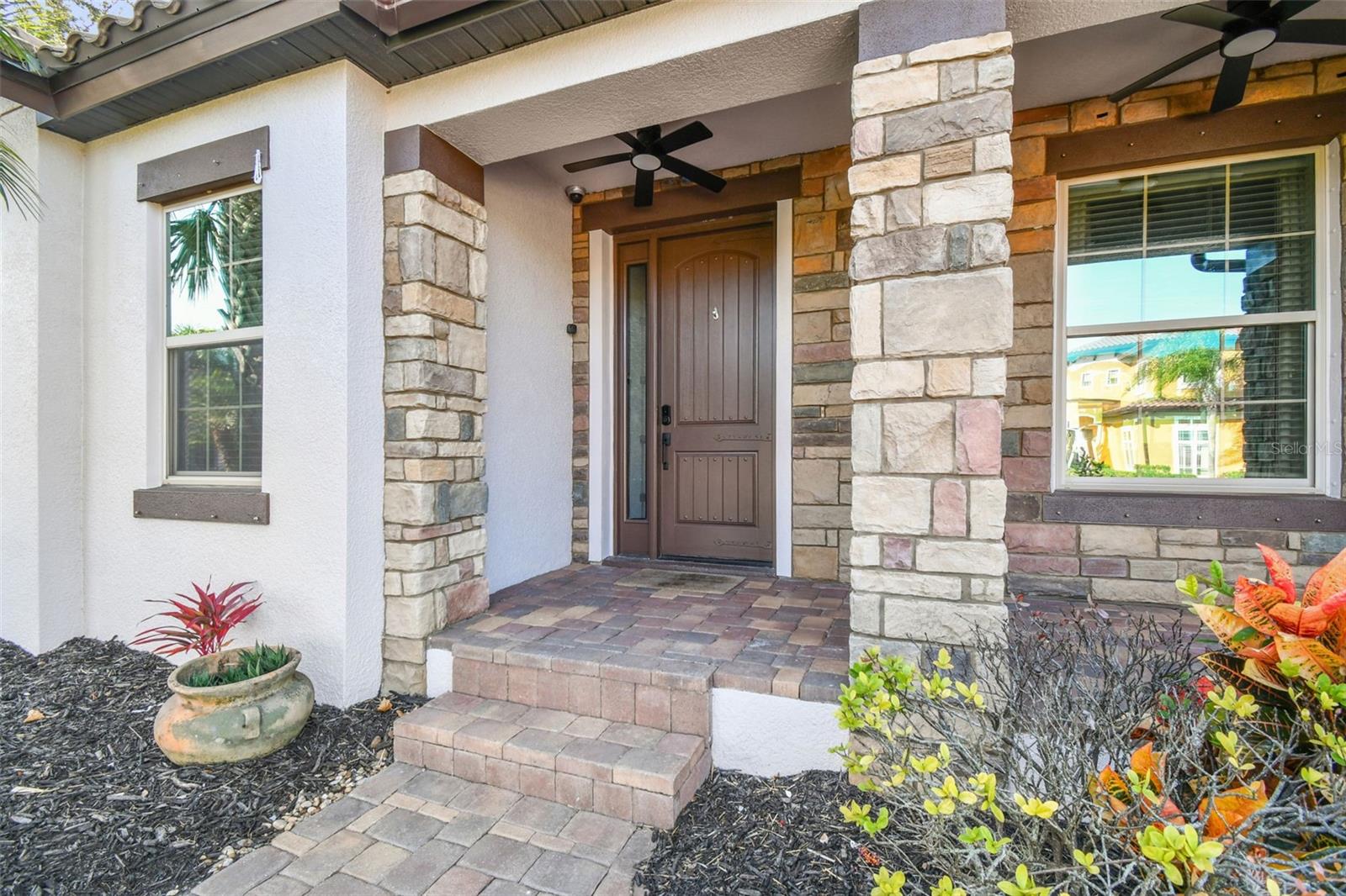 Image 8 of 66 For 372 Coco Plum Court