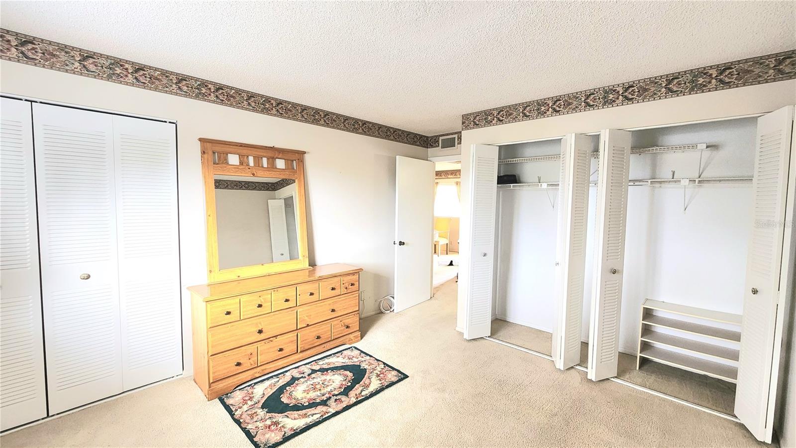 Image 23 of 33 For 11485 Oakhurst Road 315