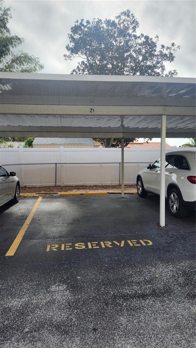 Image 28 of 33 For 11485 Oakhurst Road 315