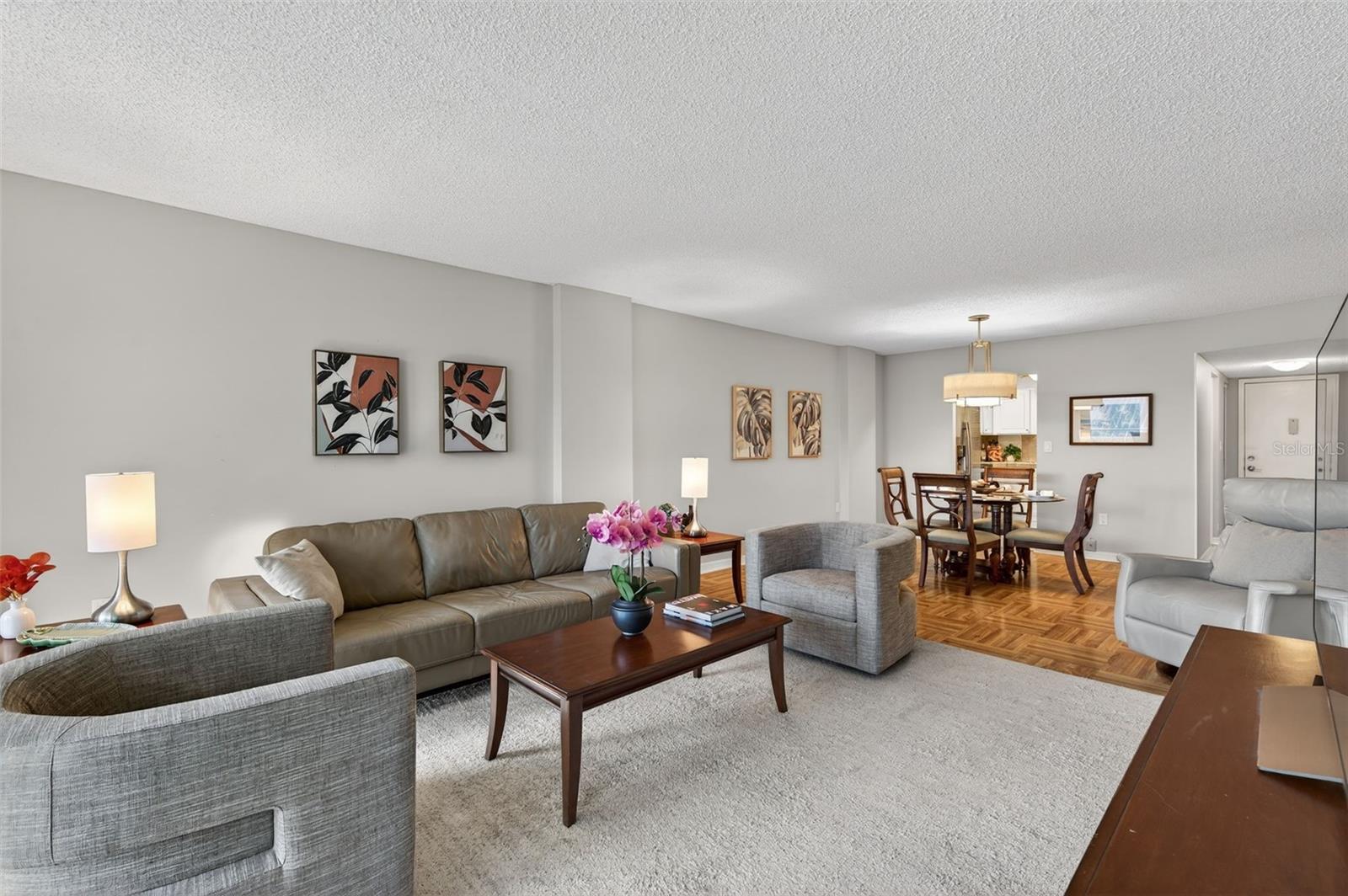 Image 14 of 34 For 700 Beach Drive Ne 406