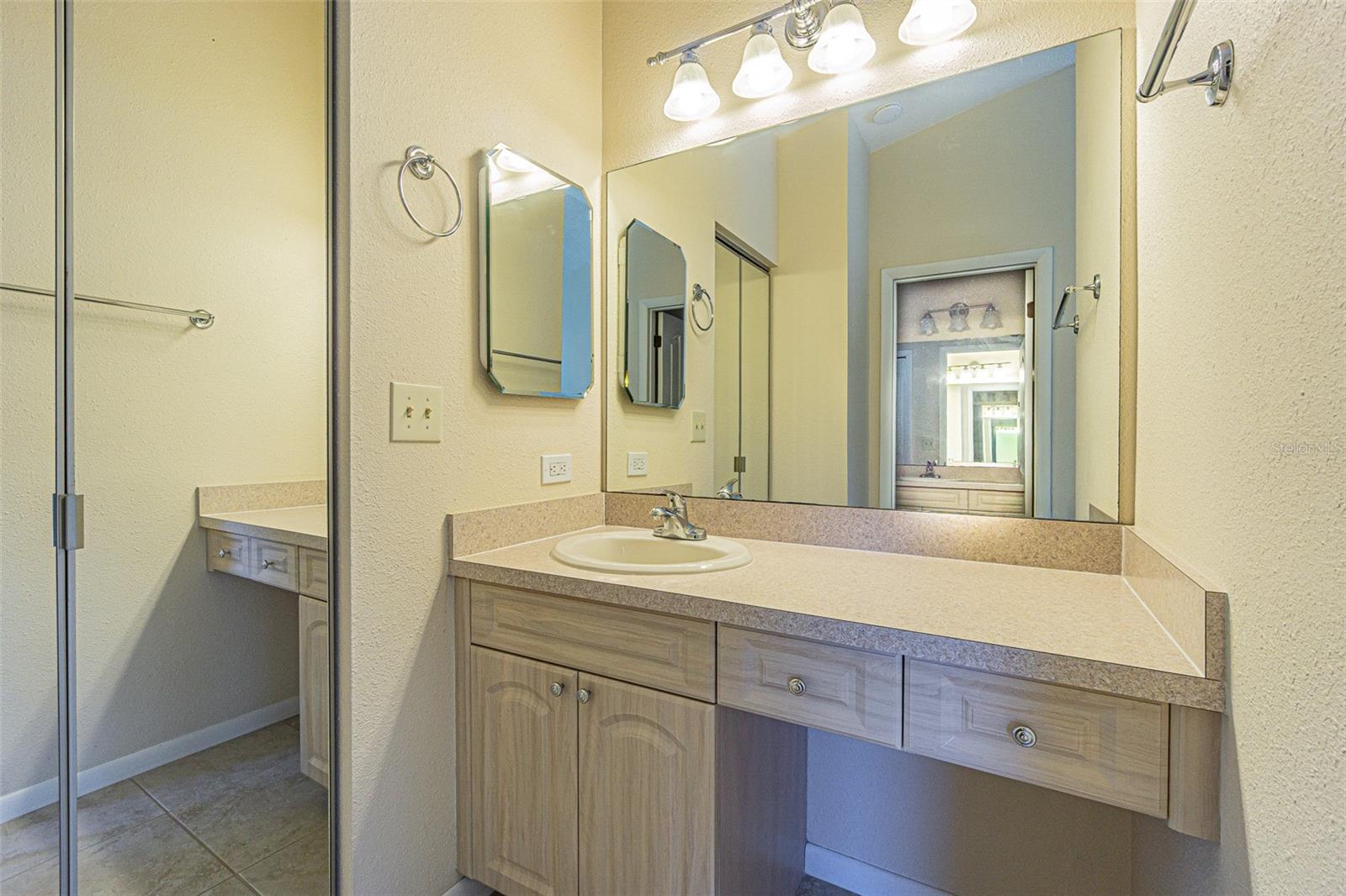 Image 21 of 48 For 3444 Northridge Drive