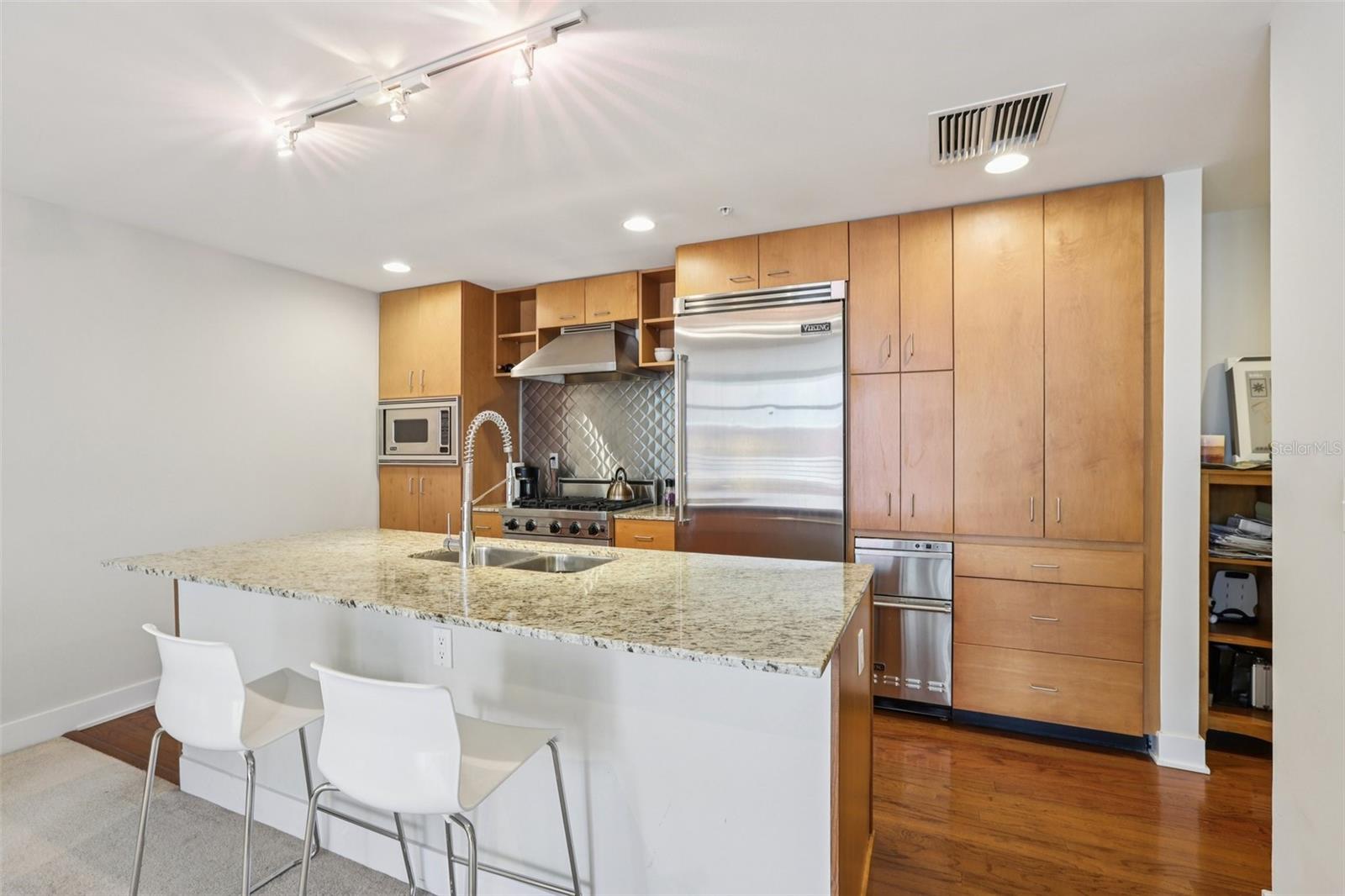 Image 2 of 26 For 1120 Kennedy Boulevard 730