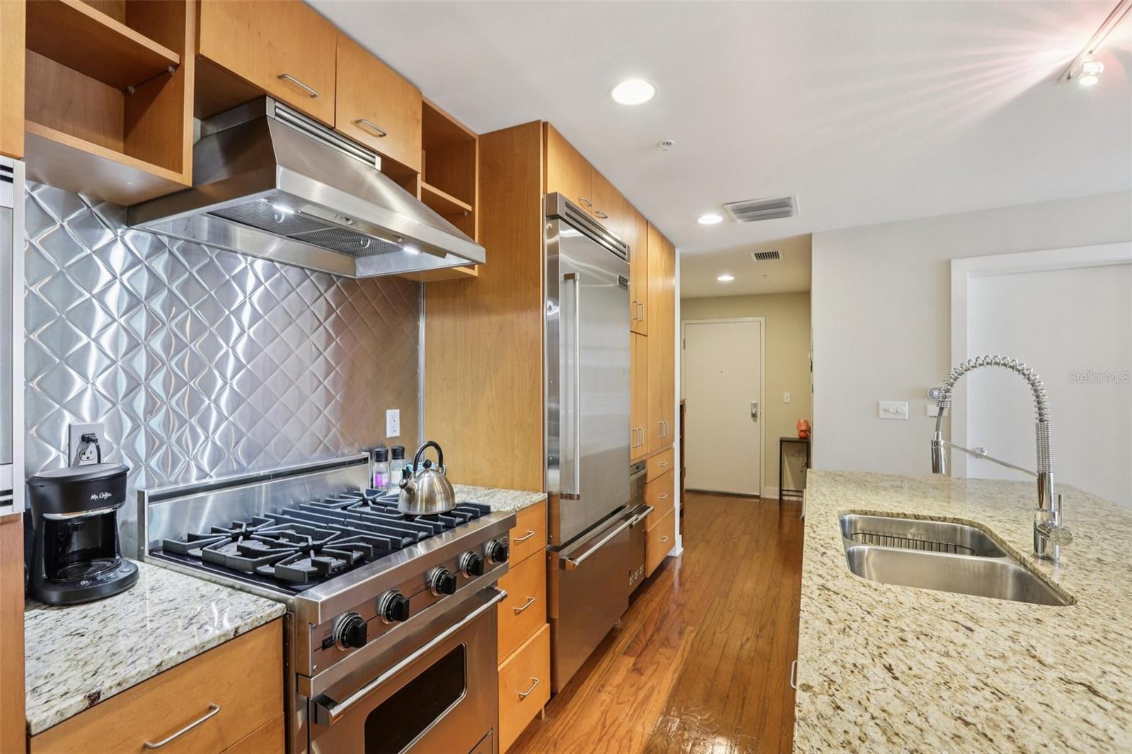 Image 3 of 26 For 1120 Kennedy Boulevard 730