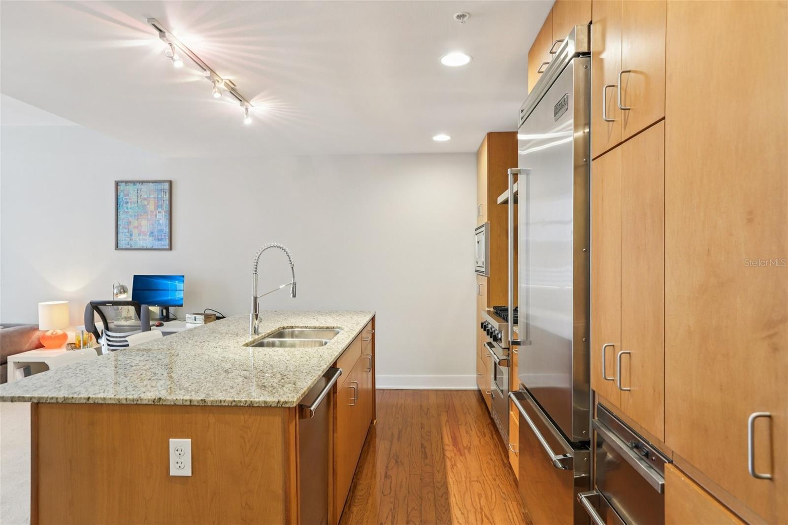 Image 4 of 26 For 1120 Kennedy Boulevard 730