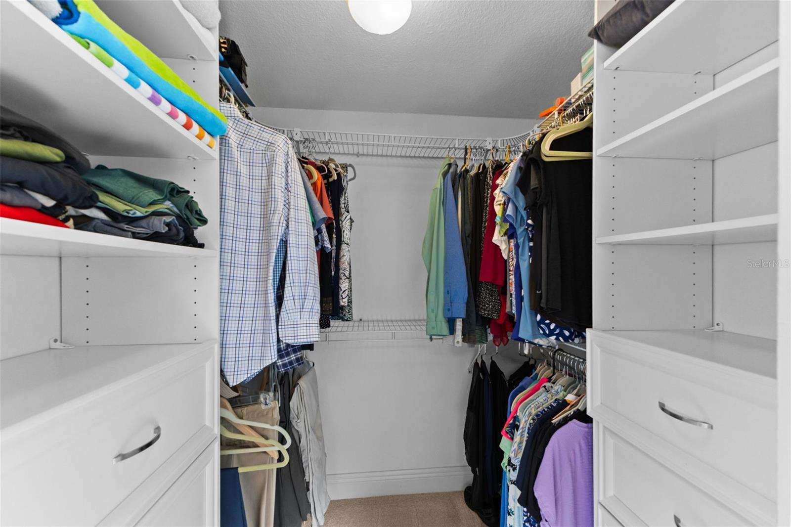 Image 21 of 31 For 948 Virginia Street 101