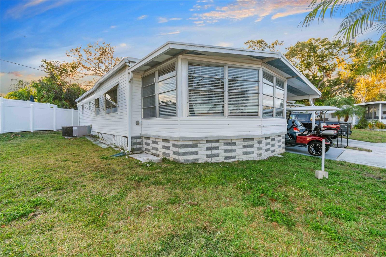 Image 4 of 35 For 10399 67th Avenue 4