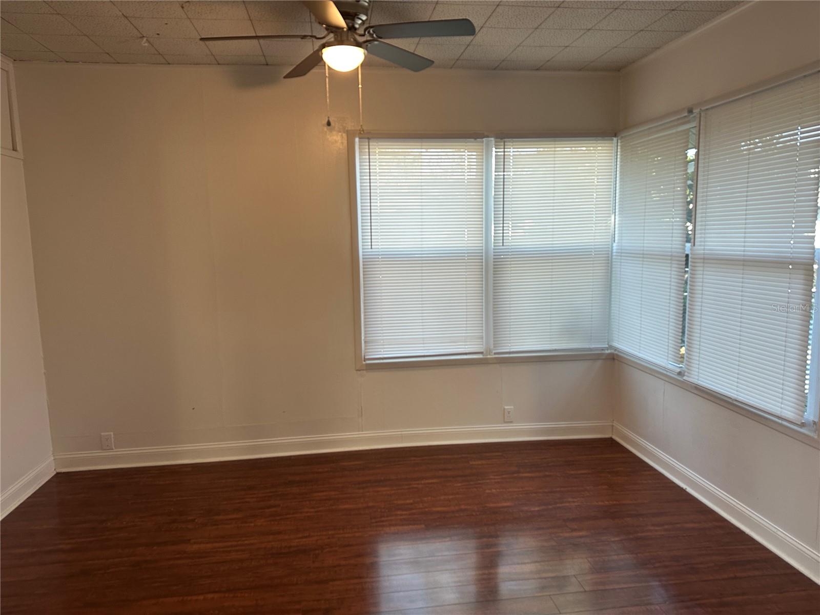 Image 9 of 20 For 3006 Bay Villa Avenue