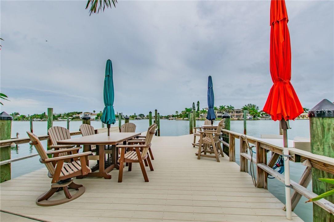 Image 5 of 22 For 10025 Gulf Boulevard