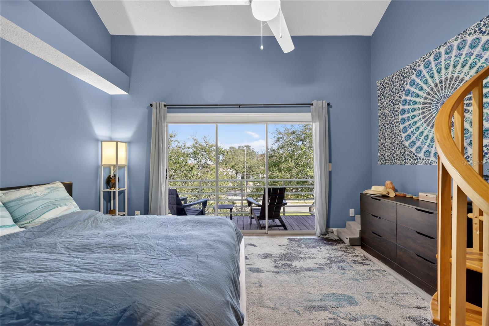 Image 11 of 26 For 320 Island Way 603