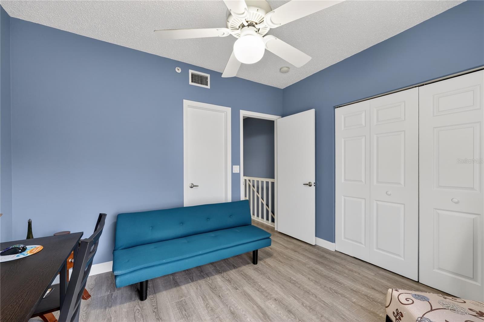 Image 16 of 26 For 320 Island Way 603