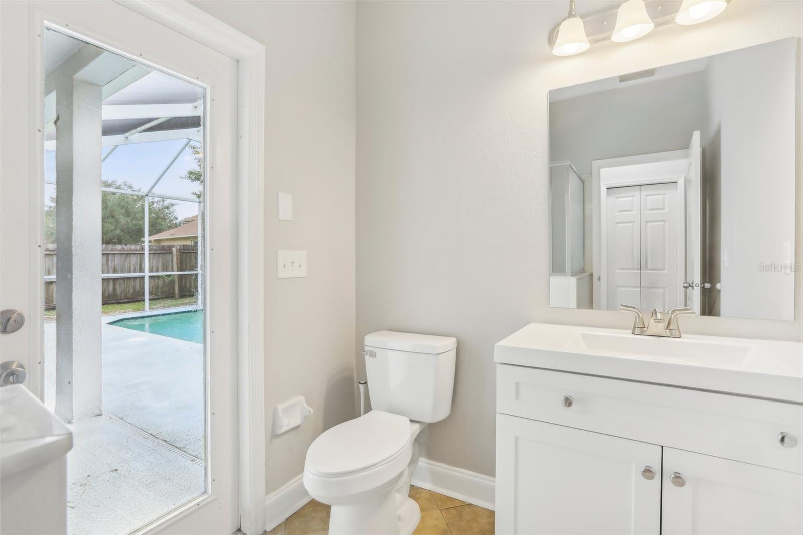 Image 17 of 24 For 11609 Jordans Landing Court