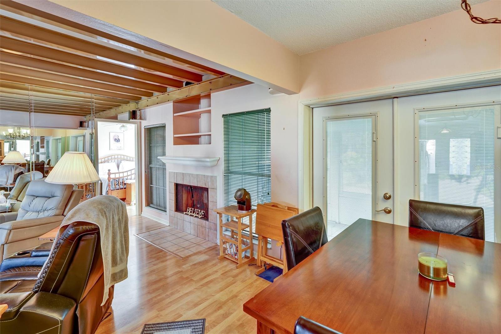 Image 10 of 39 For 8352 Meadowbrook Drive 11