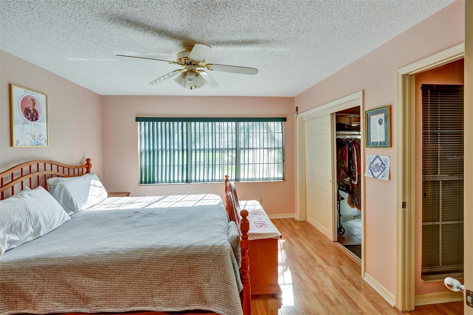 Image 20 of 39 For 8352 Meadowbrook Drive 11