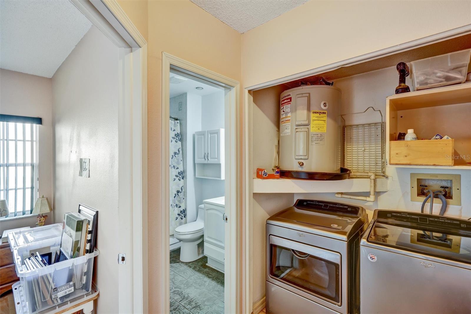 Image 27 of 39 For 8352 Meadowbrook Drive 11