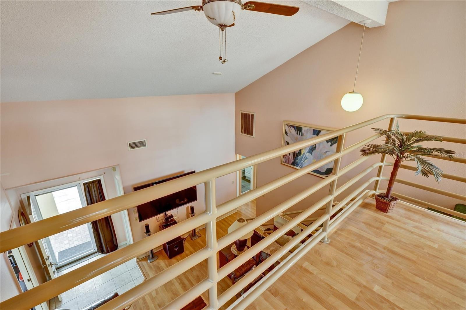 Image 34 of 39 For 8352 Meadowbrook Drive 11