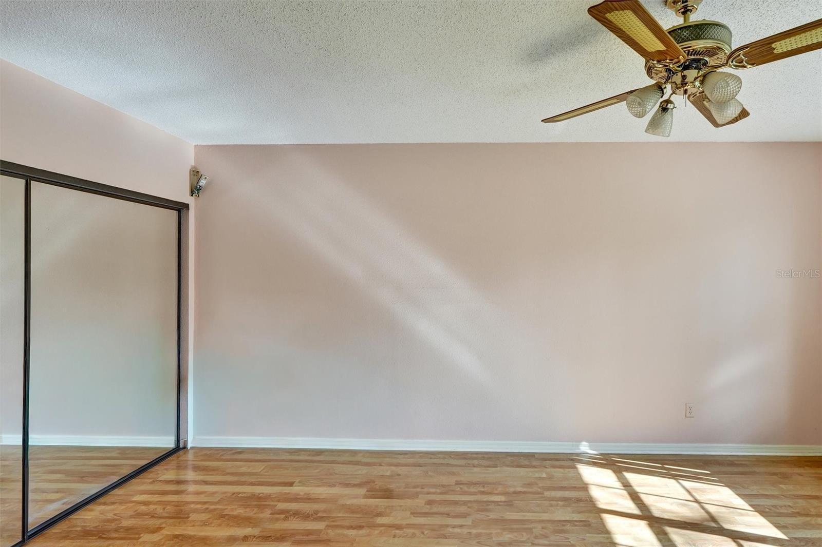 Image 35 of 39 For 8352 Meadowbrook Drive 11