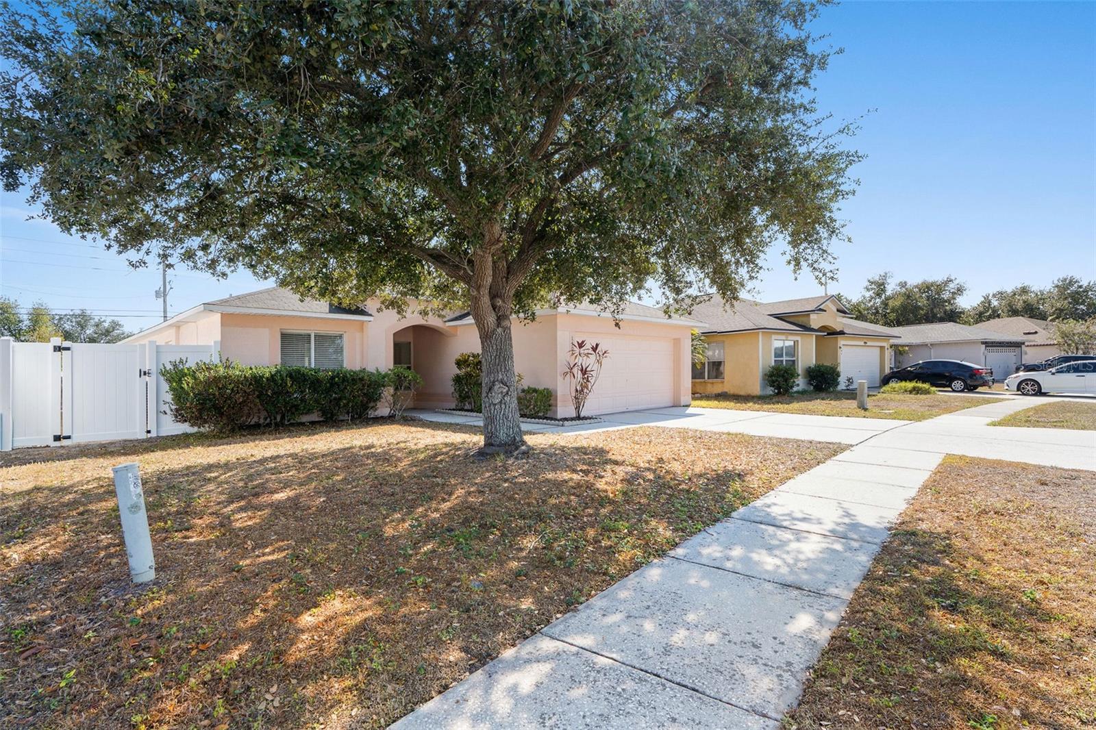 Image 3 of 26 For 1504 Silktree Court