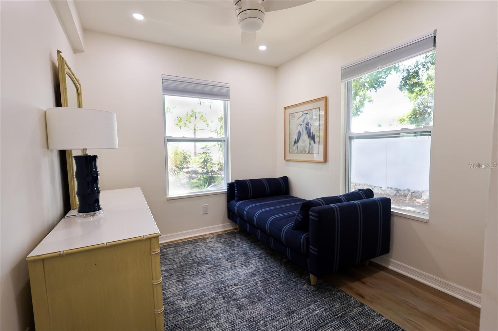 Image 23 of 36 For 4501 70th Street N