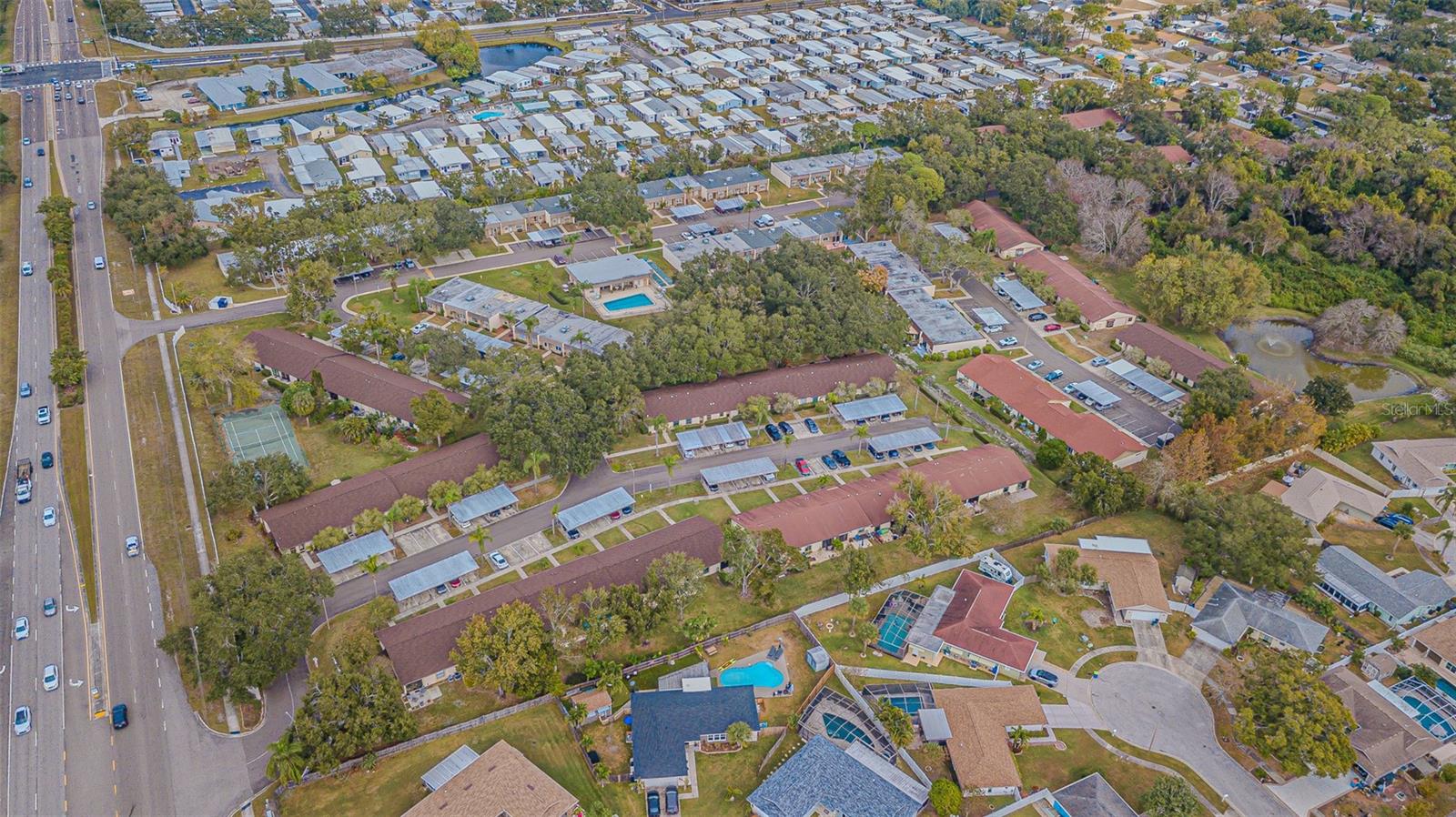 Listing photo id 32 for 11511 113th Street 21c