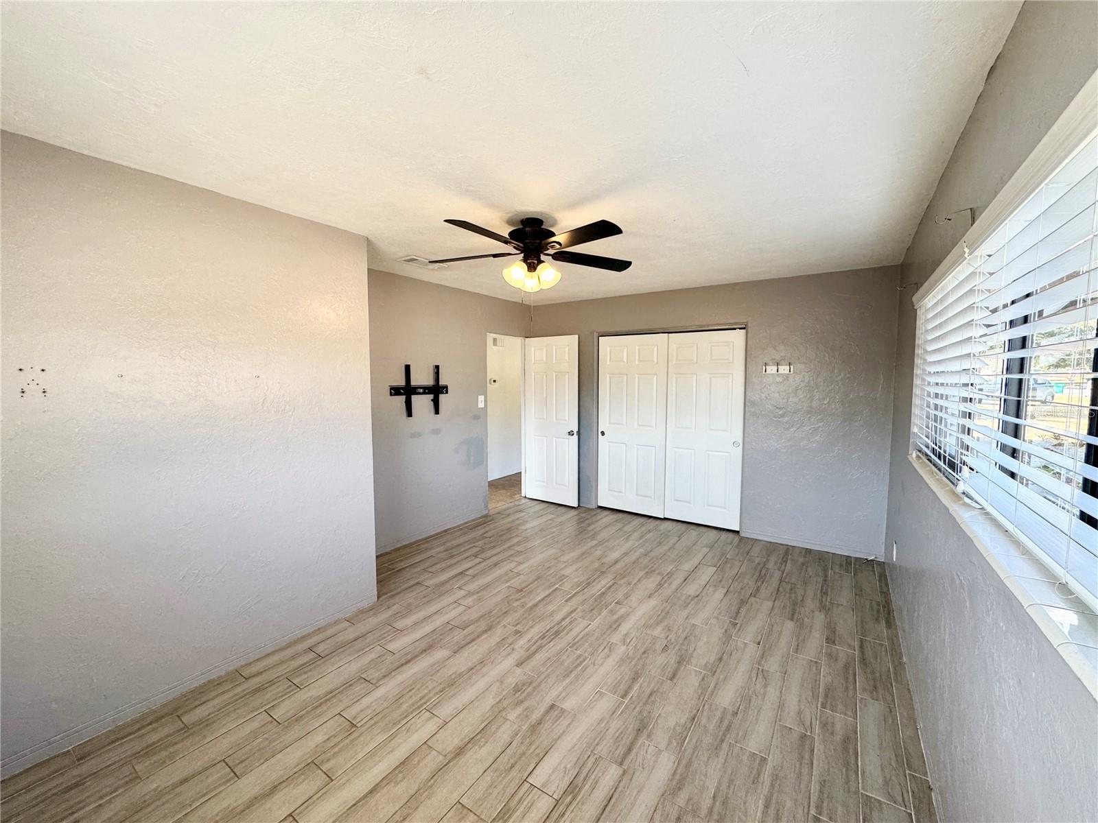 Image 13 of 24 For 11310 115th Avenue