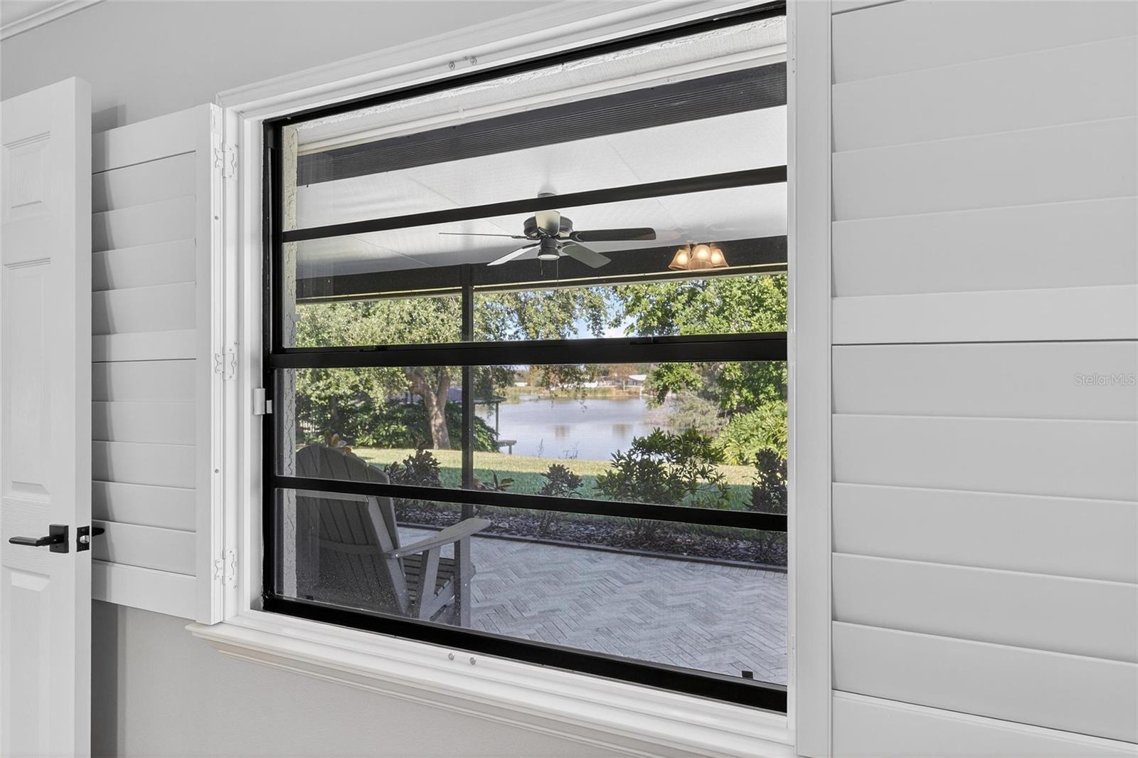 Image 34 of 90 For 1322 Corner Oaks Drive