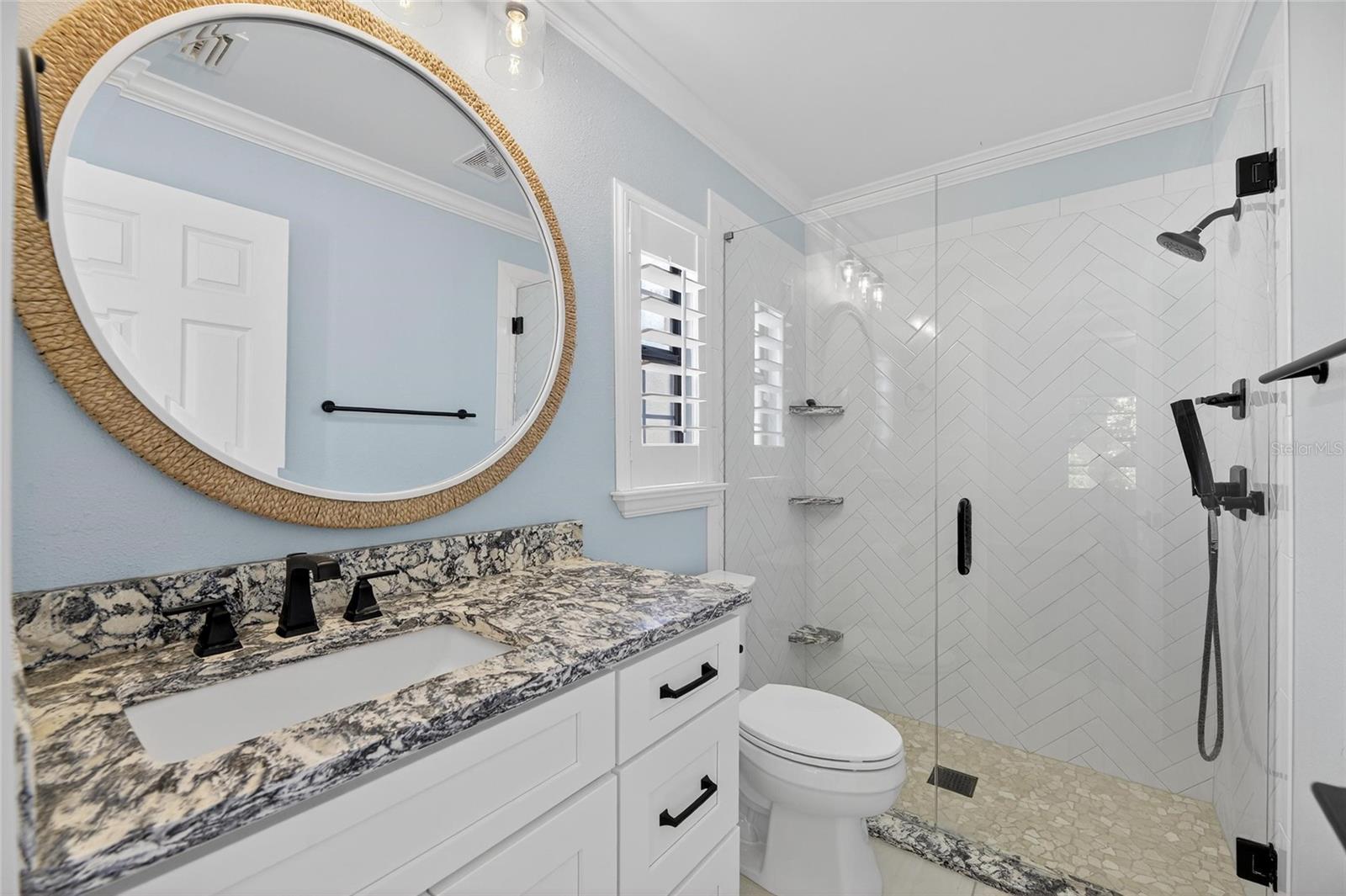 Image 41 of 90 For 1322 Corner Oaks Drive