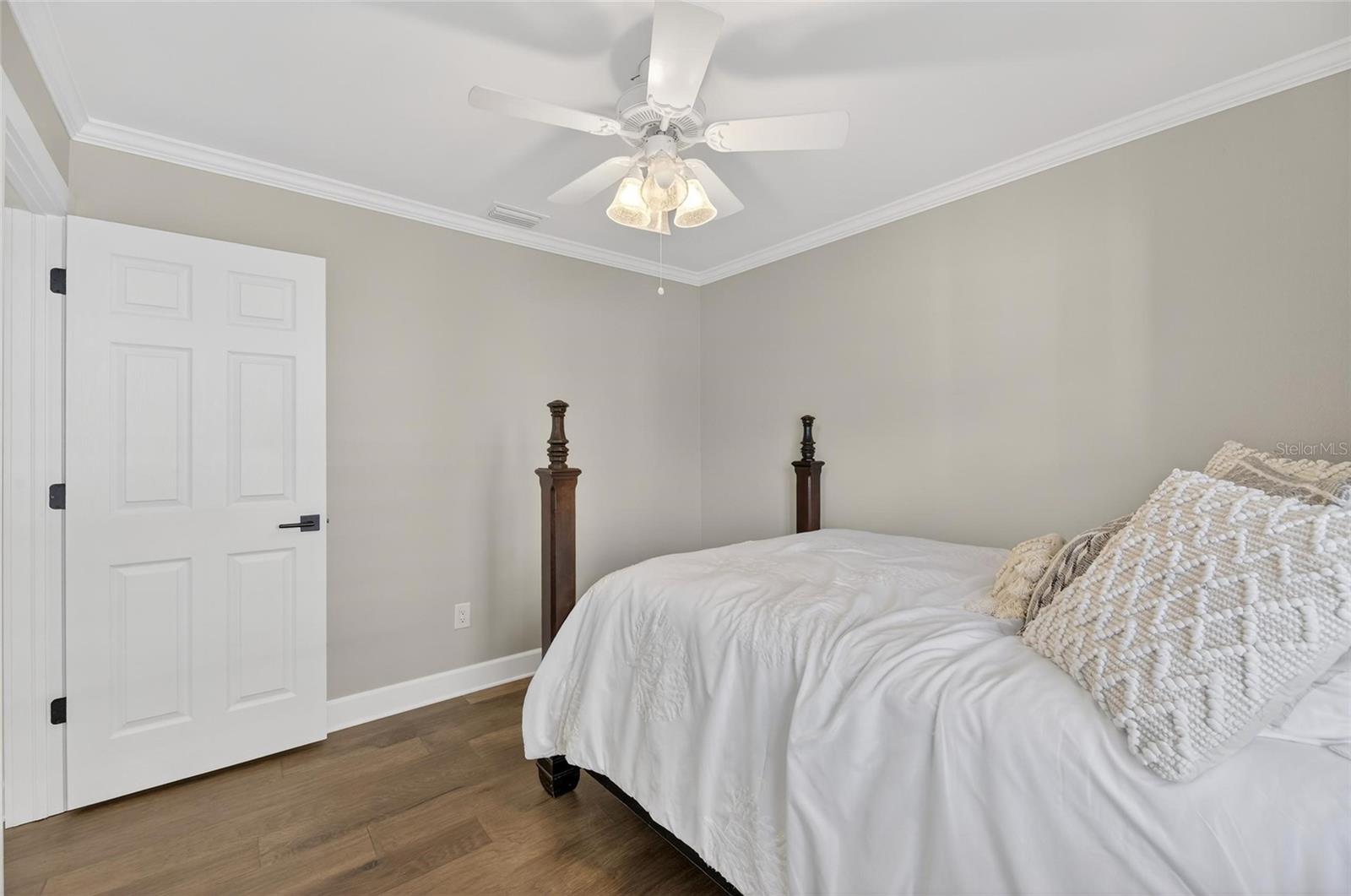 Image 45 of 90 For 1322 Corner Oaks Drive