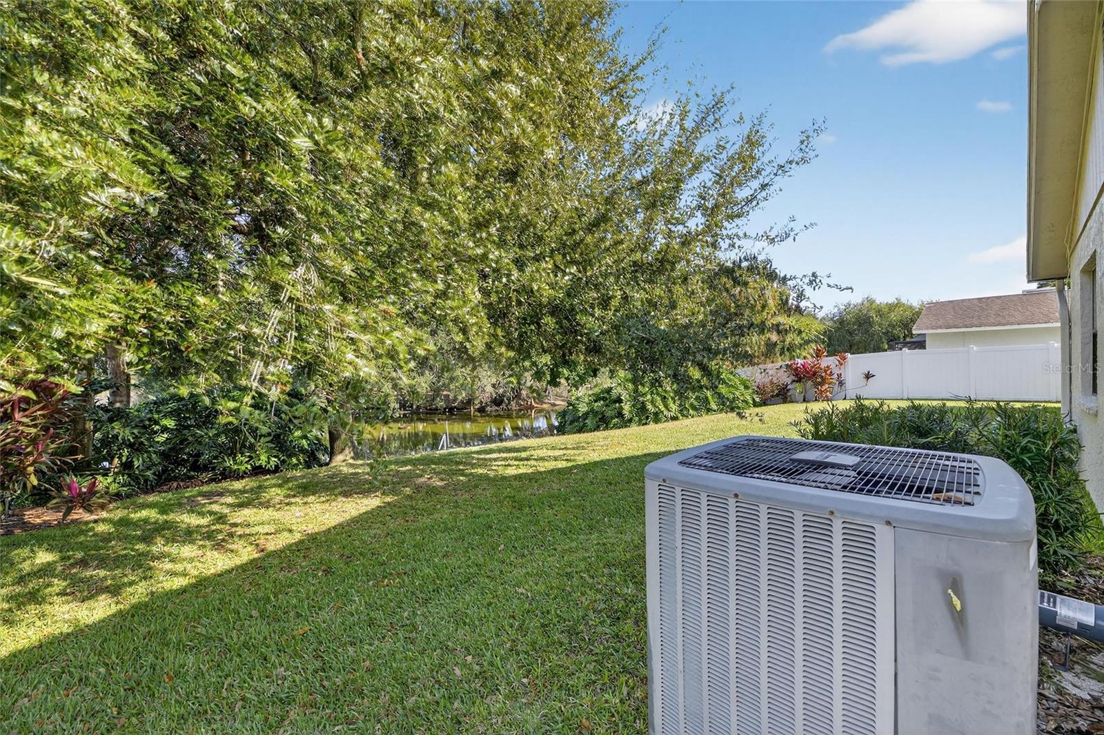 Image 64 of 90 For 1322 Corner Oaks Drive