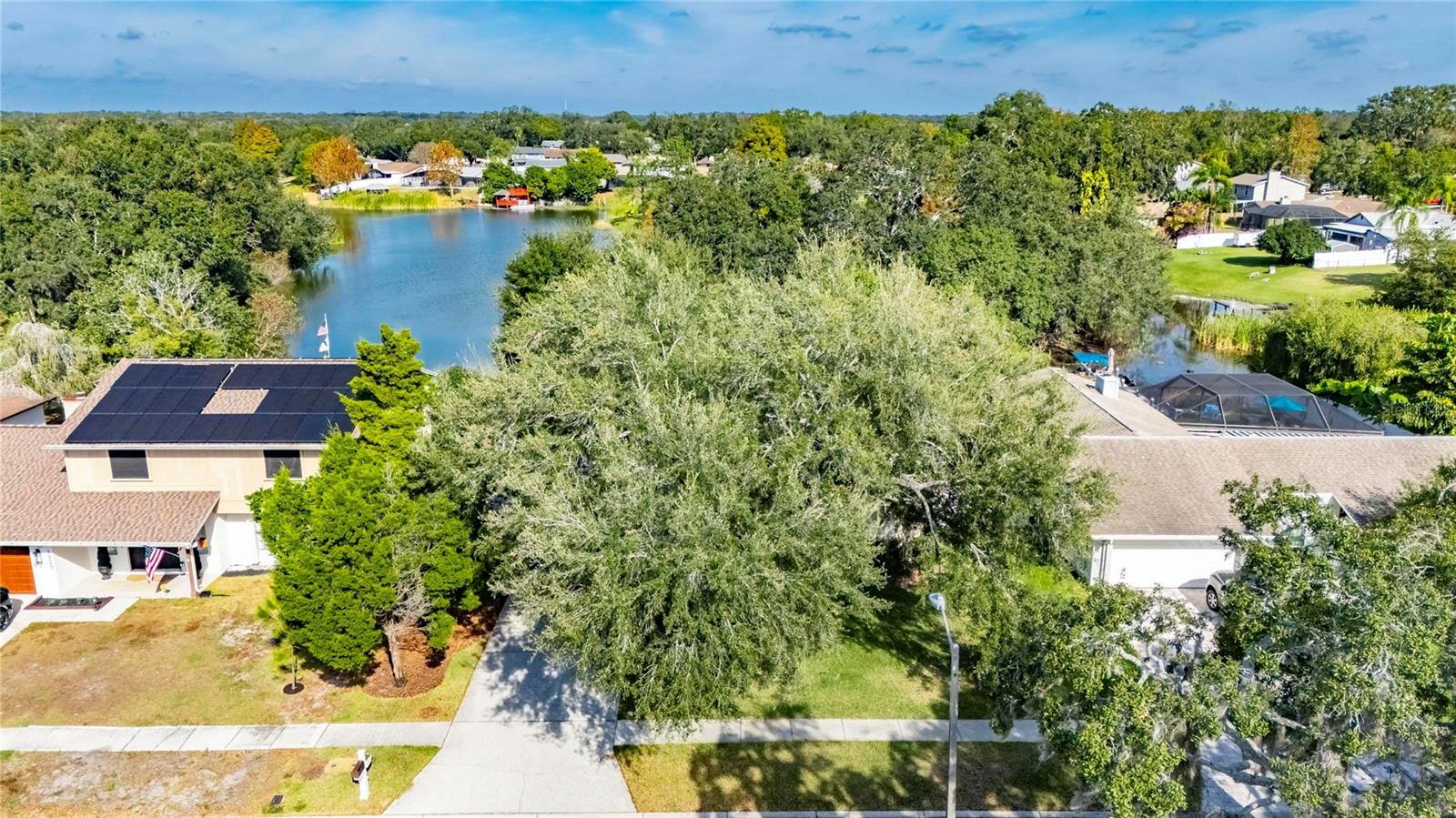 Image 69 of 90 For 1322 Corner Oaks Drive