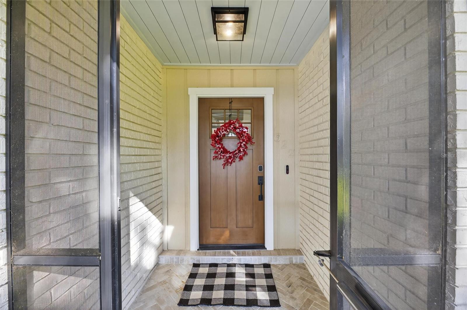 Image 7 of 90 For 1322 Corner Oaks Drive