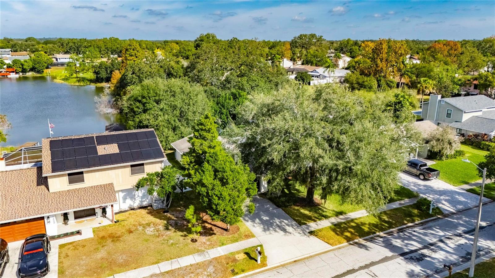 Image 70 of 90 For 1322 Corner Oaks Drive