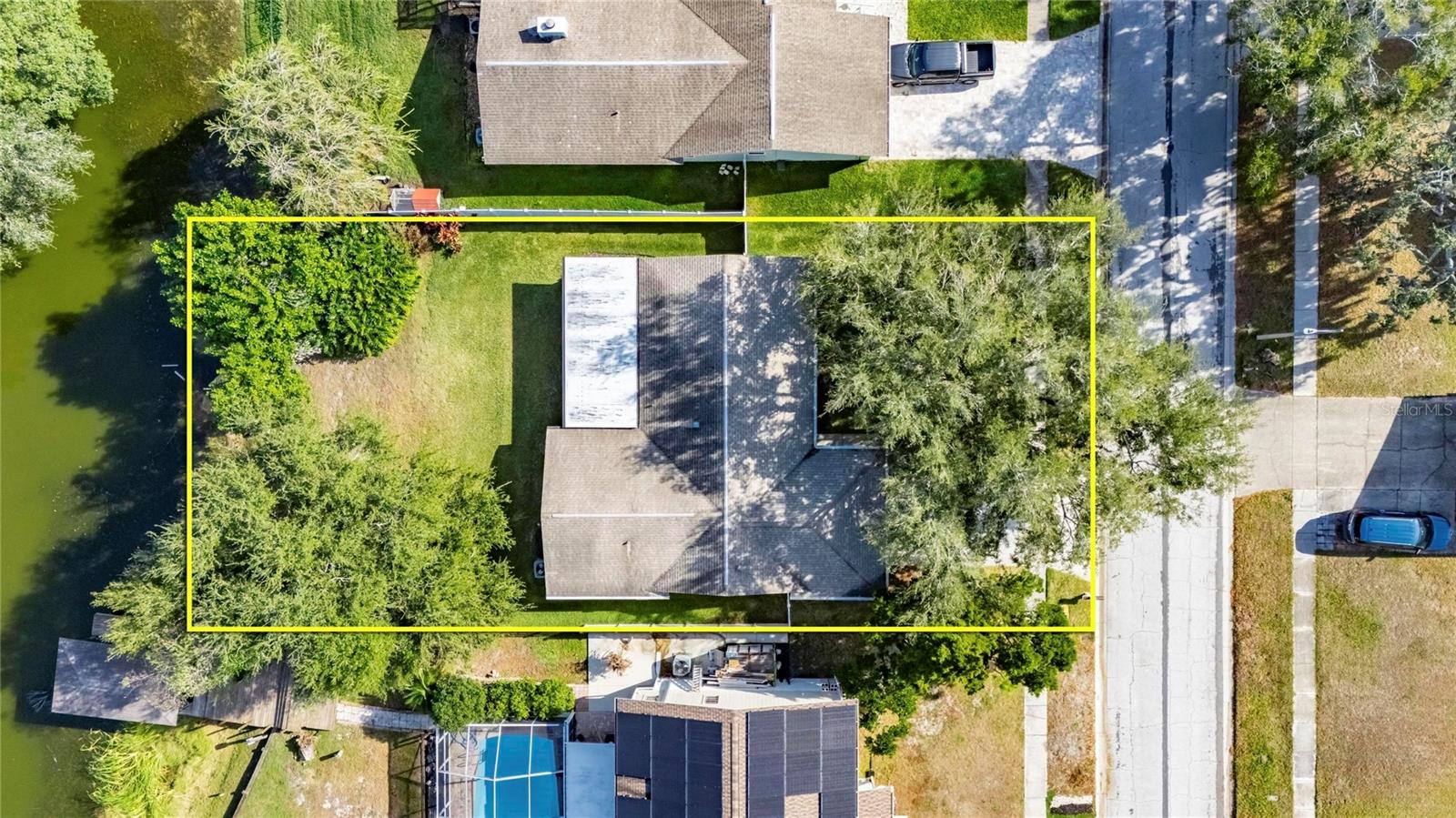 Image 75 of 90 For 1322 Corner Oaks Drive