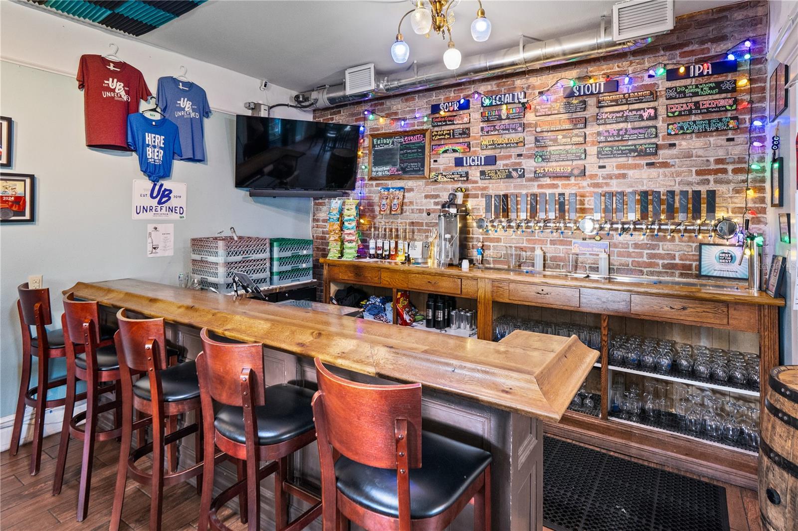 Image 13 of 33 For 312 Tarpon Avenue