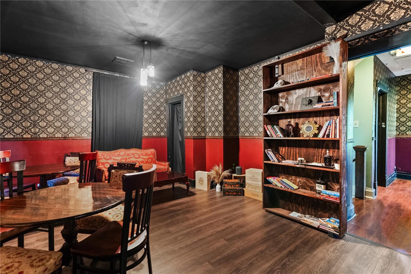 Image 17 of 33 For 312 Tarpon Avenue