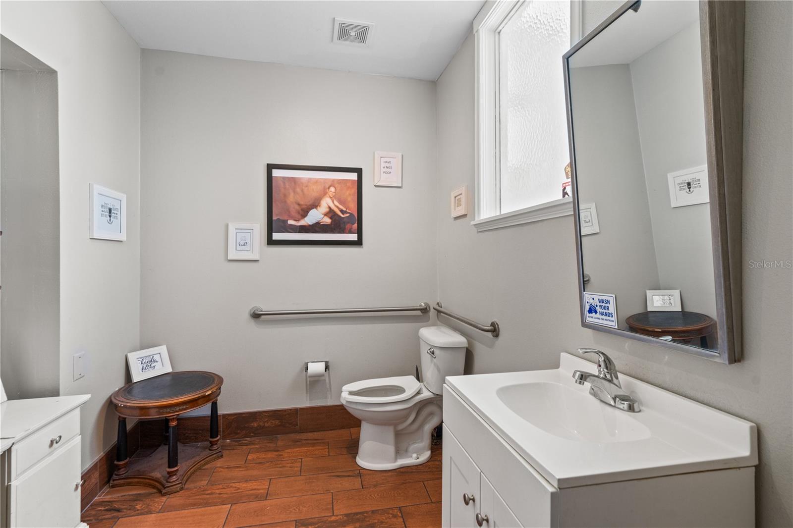 Image 28 of 33 For 312 Tarpon Avenue