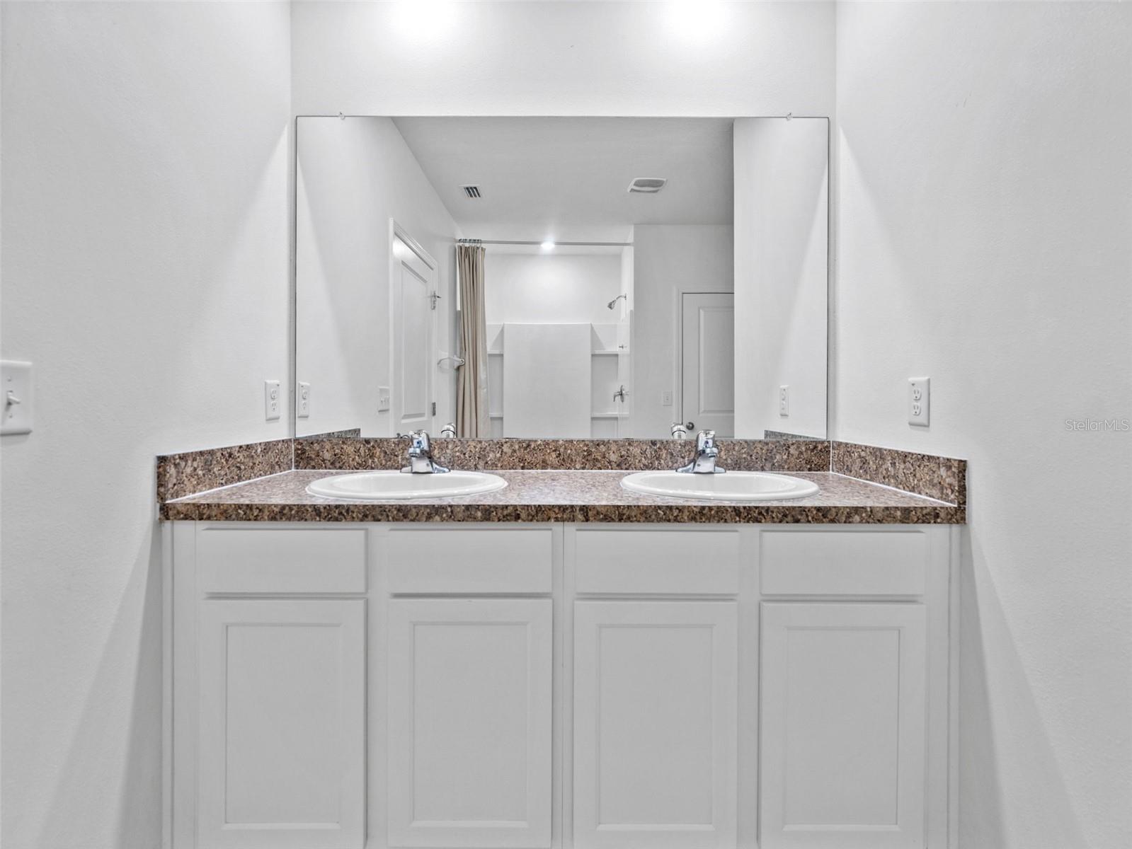 Image 13 of 33 For 9032 Water Chestnut Drive