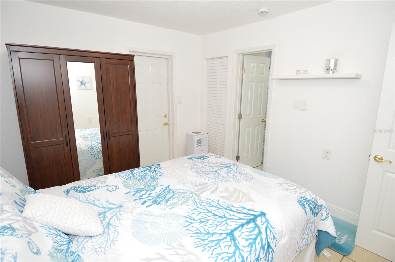 Image 28 of 54 For 156 146th Avenue E A