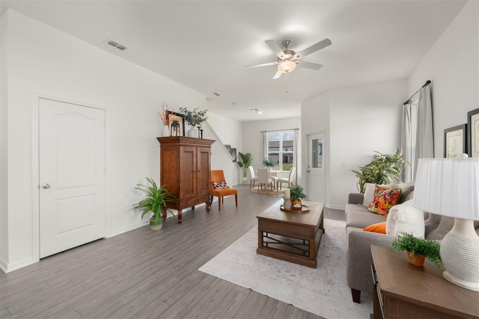 Image 10 of 31 For 727 Poppy Lane