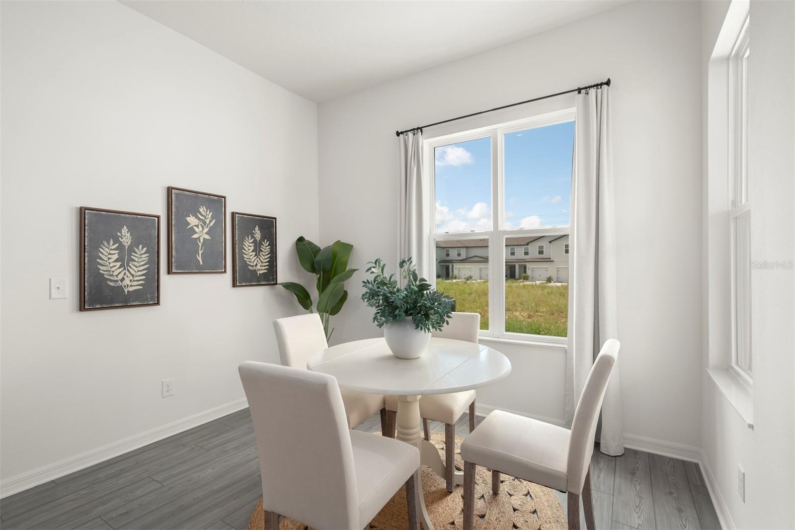 Image 11 of 31 For 727 Poppy Lane