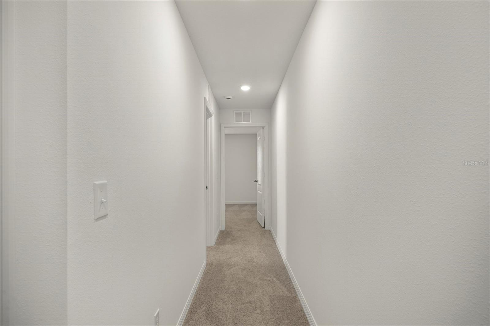 Image 27 of 31 For 727 Poppy Lane