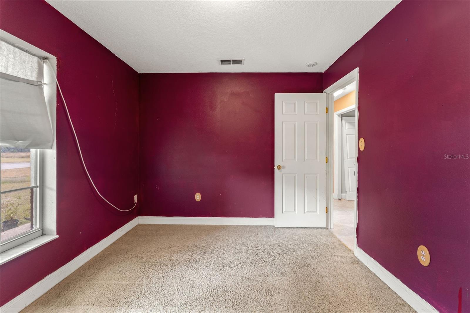 Image 22 of 33 For 842 Hendry Avenue