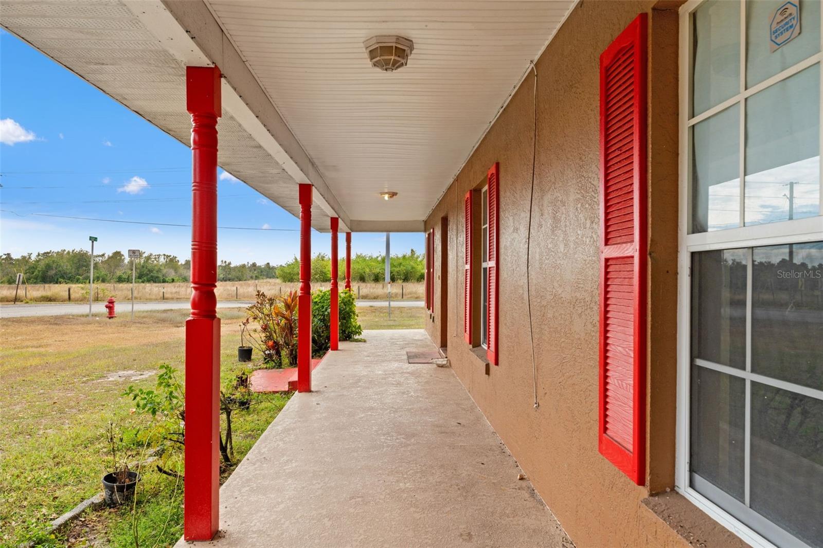 Image 6 of 33 For 842 Hendry Avenue