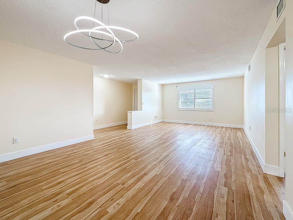 Image 10 of 50 For 8198 Terrace Garden Drive N 407