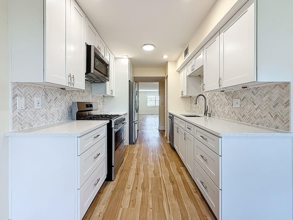 Image 12 of 50 For 8198 Terrace Garden Drive N 407