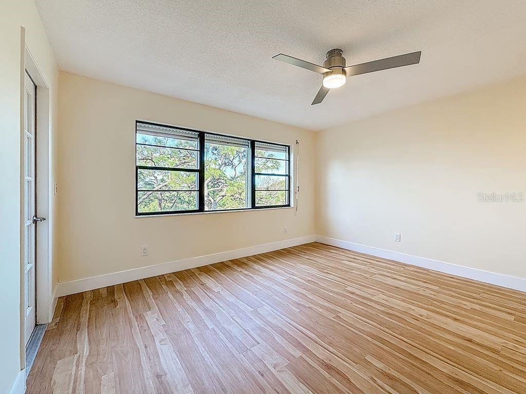 Image 16 of 50 For 8198 Terrace Garden Drive N 407