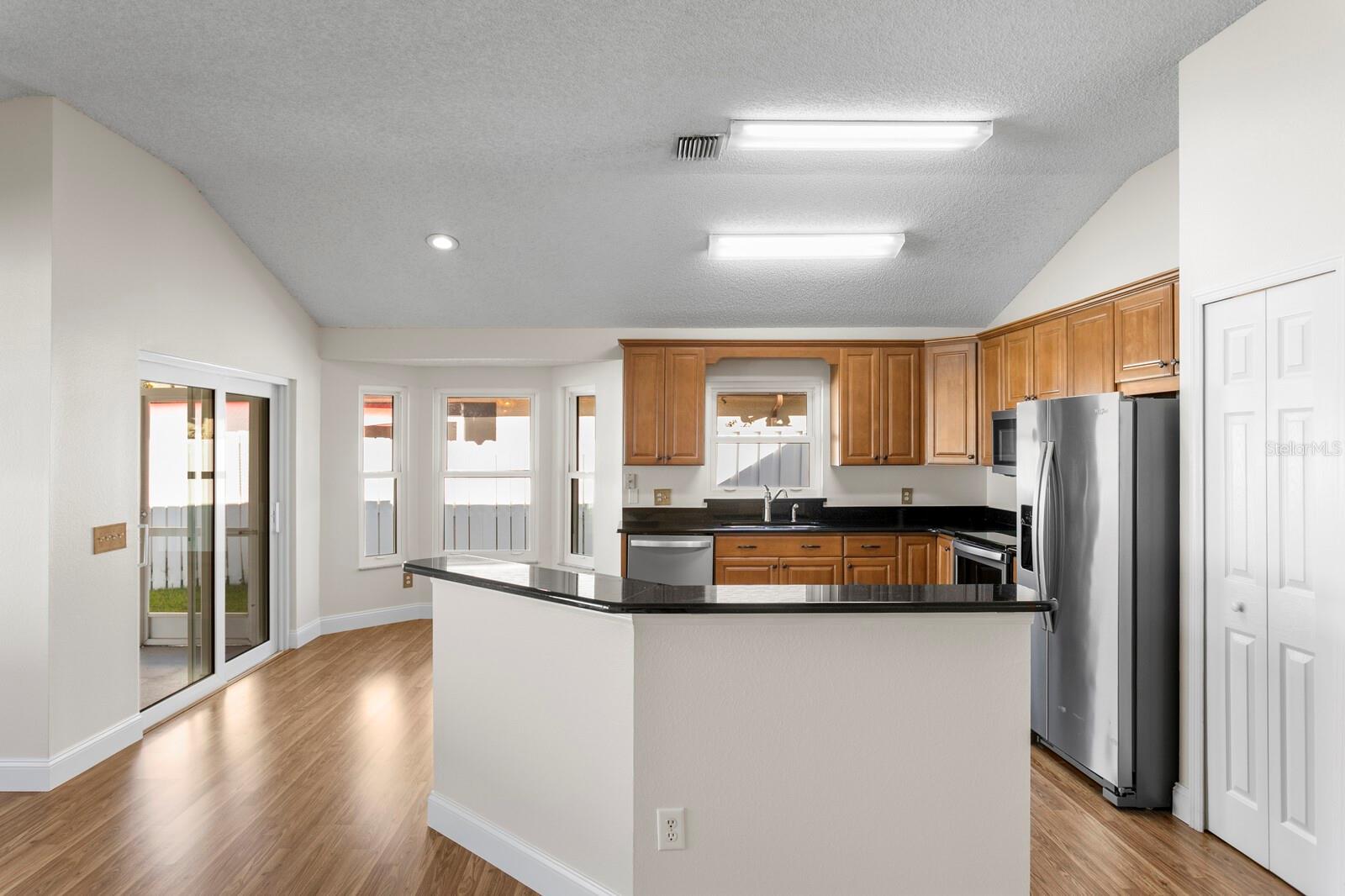 Image 20 of 68 For 4527 New Dawn Court