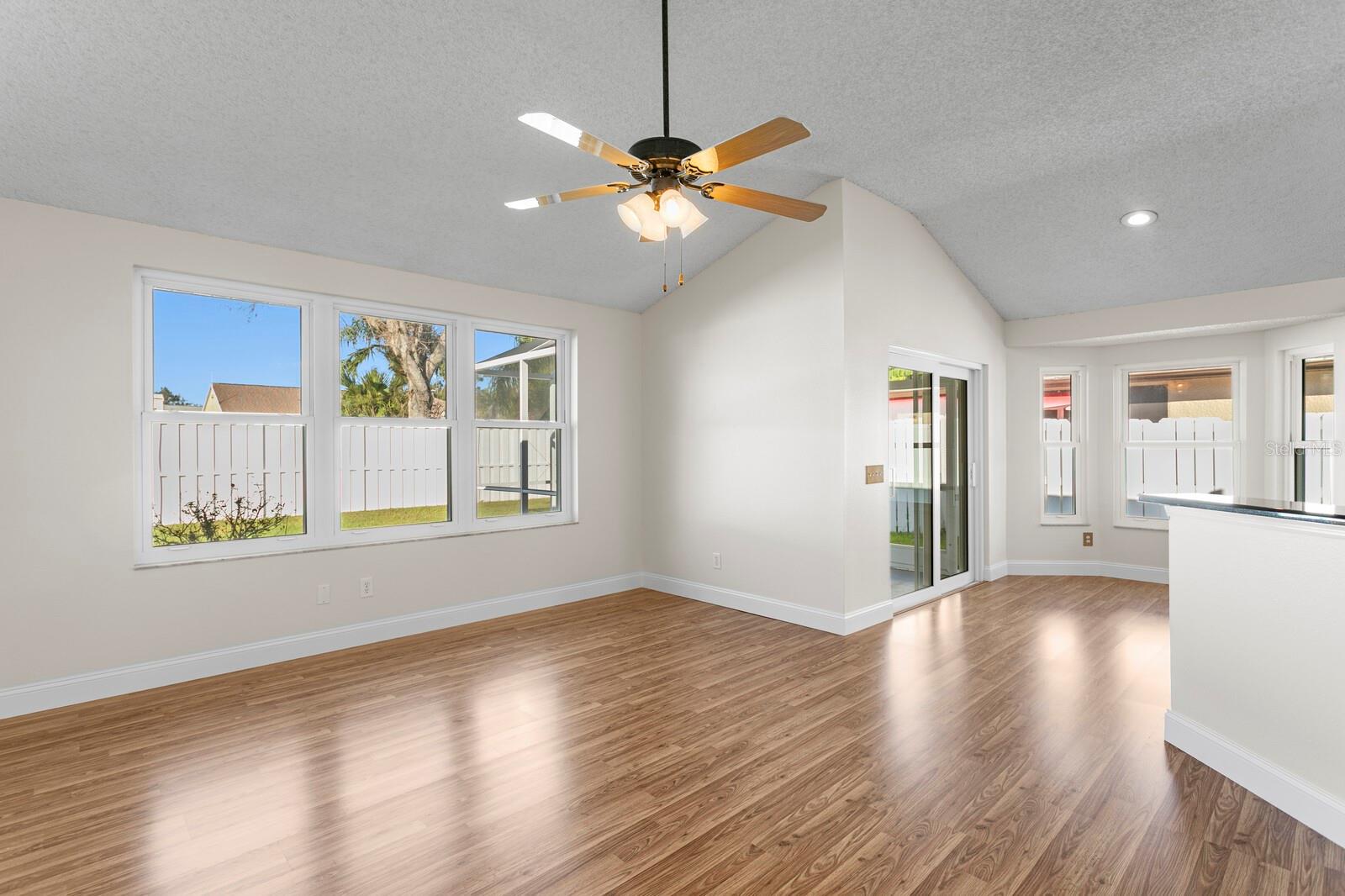 Image 25 of 68 For 4527 New Dawn Court