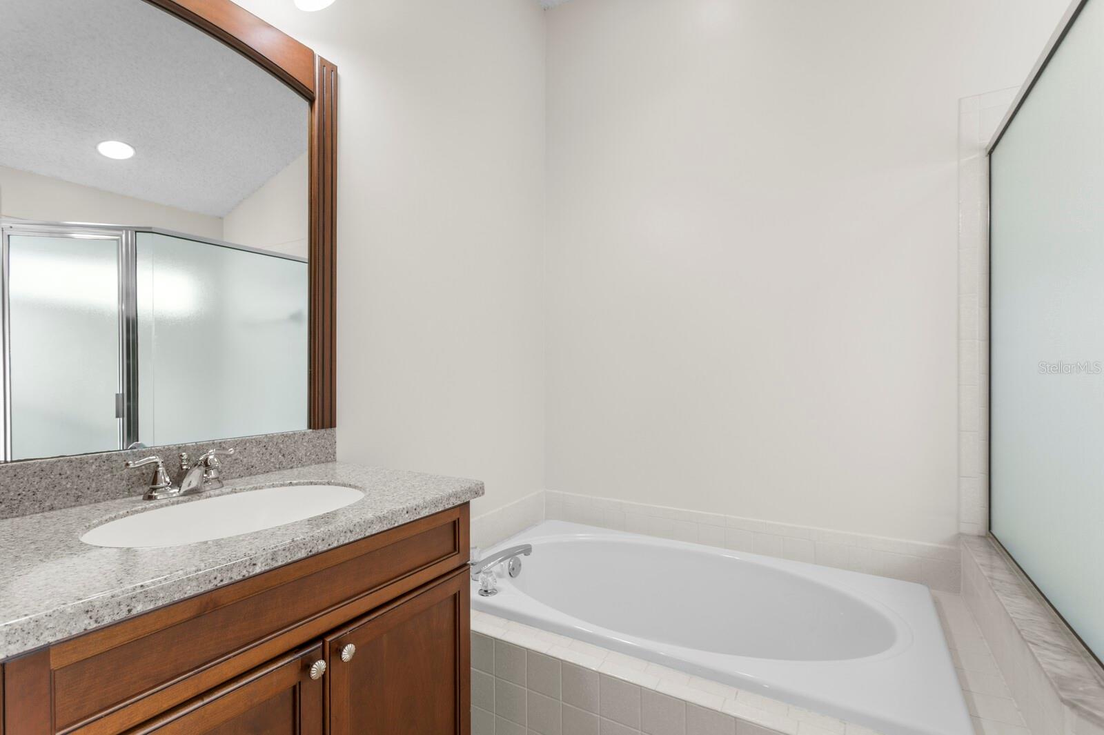 Image 32 of 68 For 4527 New Dawn Court